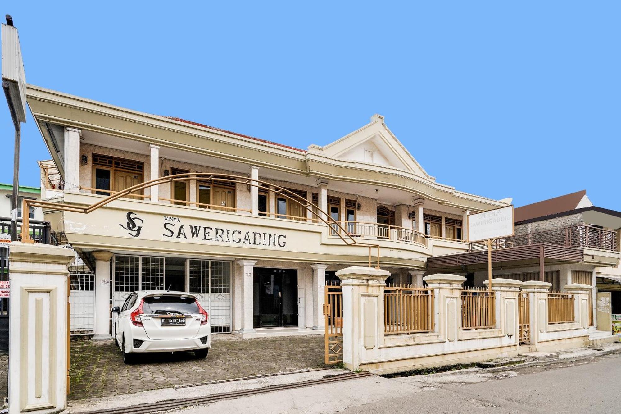 Oyo Life 91994 Sawerigading Jatinangor Syariah Hotel Sayang Екстериор снимка