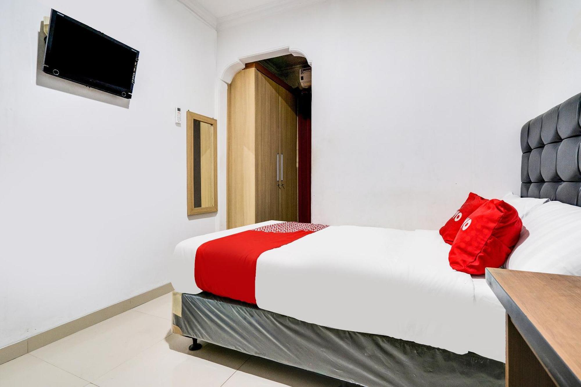 Oyo Life 91994 Sawerigading Jatinangor Syariah Hotel Sayang Екстериор снимка